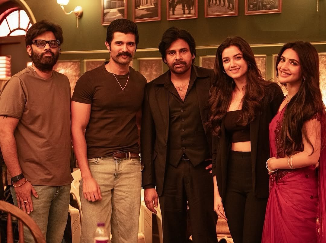 ‘కింగ్డమ్’ Public Review: విజయ్ దేవరకొండకి మరో హిట్ వచ్చిందా? ప్రేక్షకుల స్పందన ఇదే!