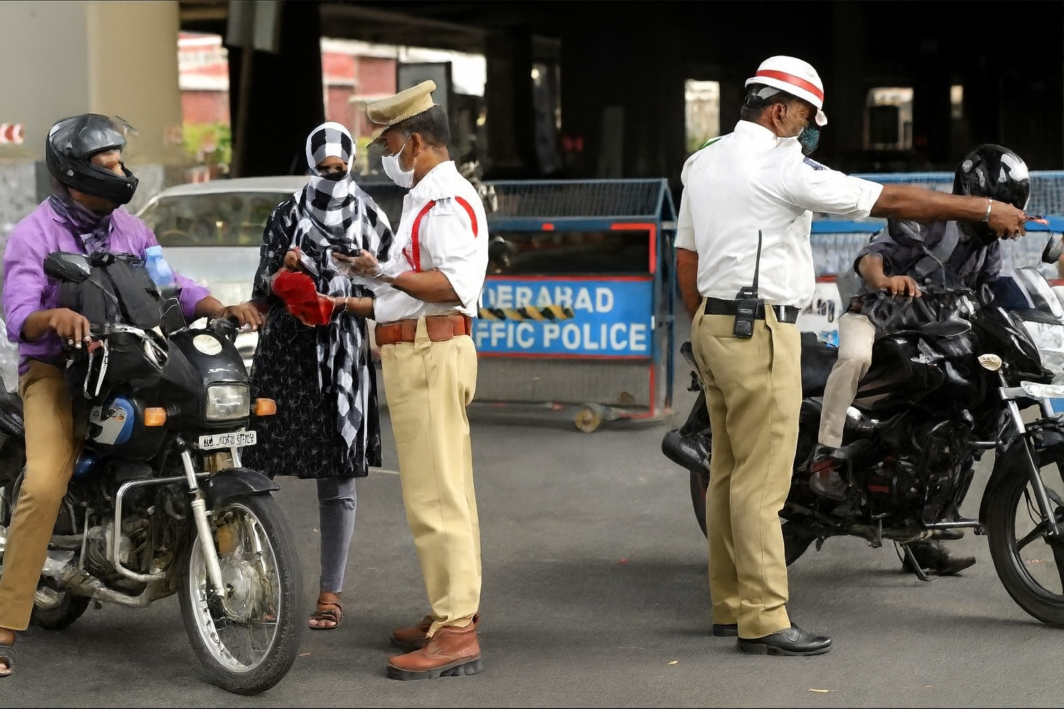 ట్రాఫిక్ చలాన్ల భారం – ప్రజలకో ఉపశమనం