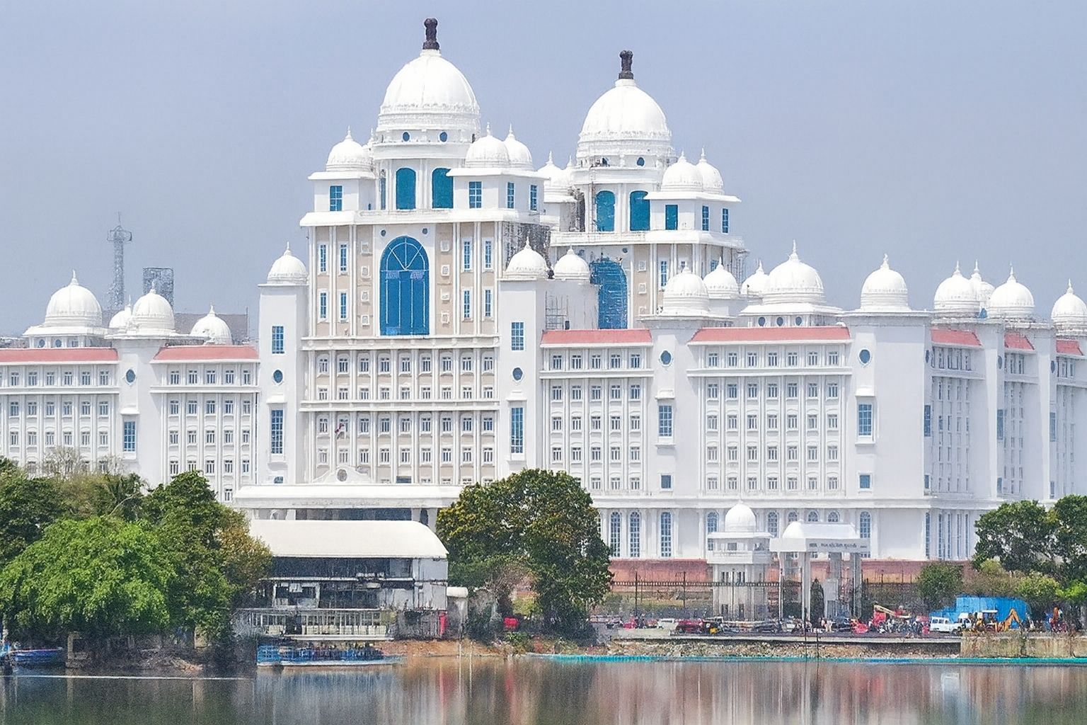 ఇంటర్నెట్ అవుటేజ్‌తో సచివాలయం స్తంభన